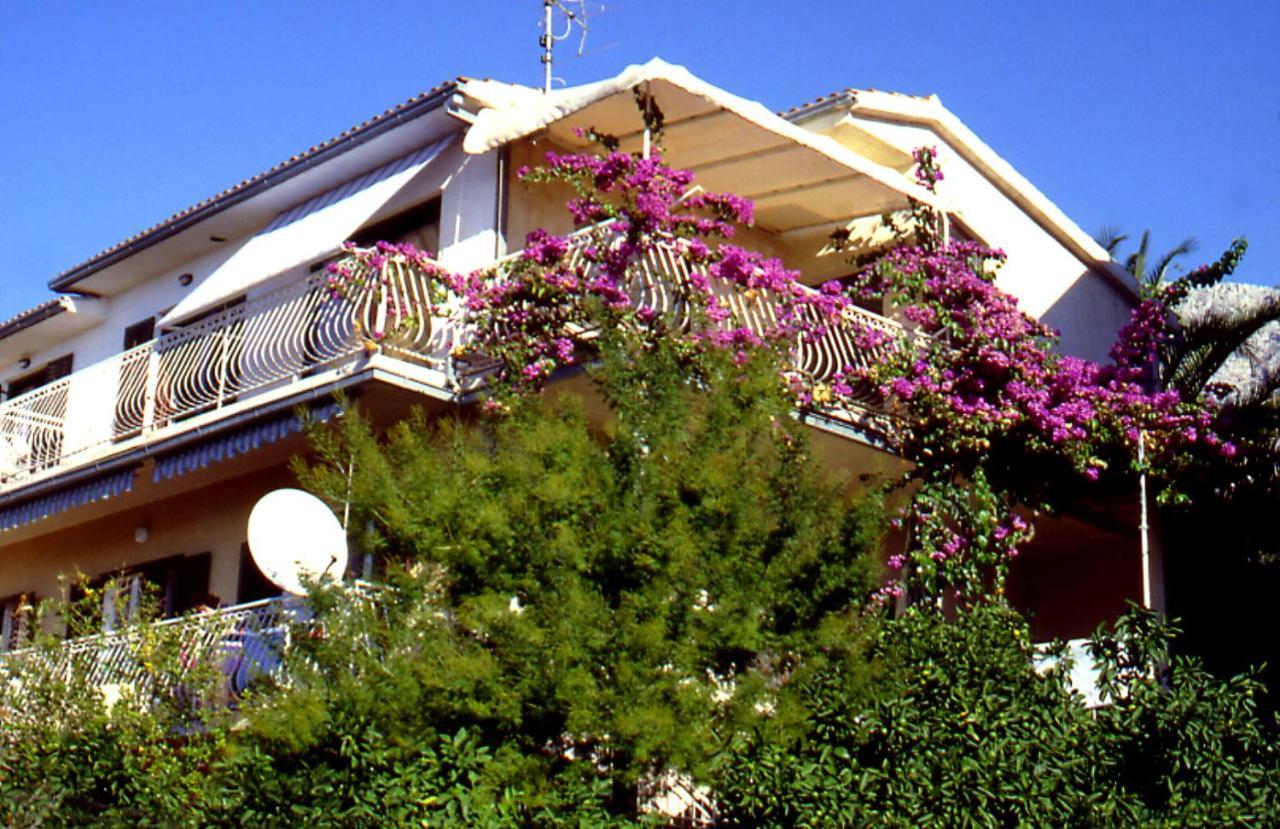 Apartmani Antunovic Podgora Exterior photo